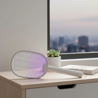 Mosquito Swatter with Attractor Ions